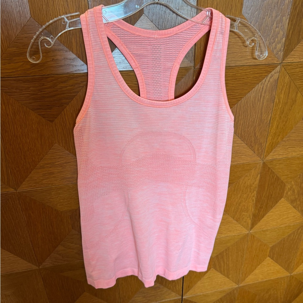 Lululemon Women's coral Tank Top